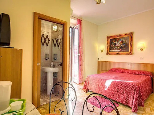 Giovy Отель типа 