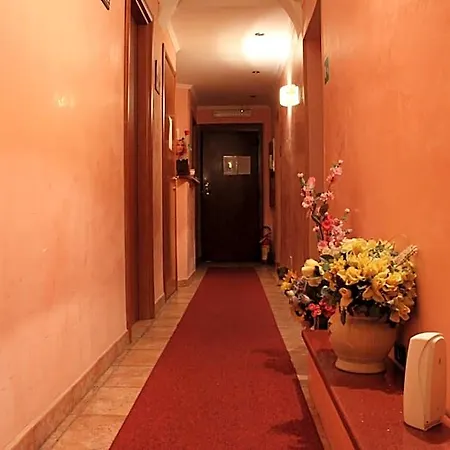 Giovy 3* Roma